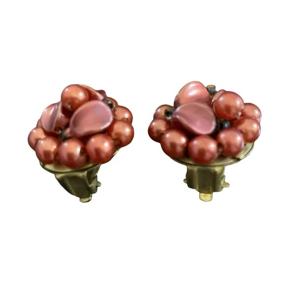Vintage Gold-Tone Clip-On Earrings With Warm Coral Bronze Faux Pearl - Picture 2 of 3